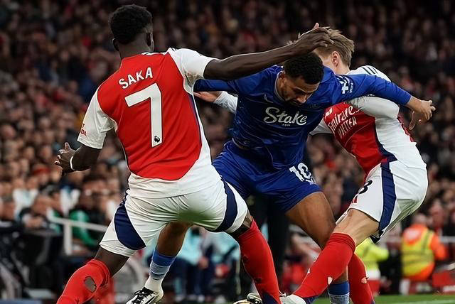 记者：阿根廷vs西班牙的南美欧洲超级杯将于3月27日举行（阿根廷对西班牙的南美欧洲超级杯定于3月27日开球）