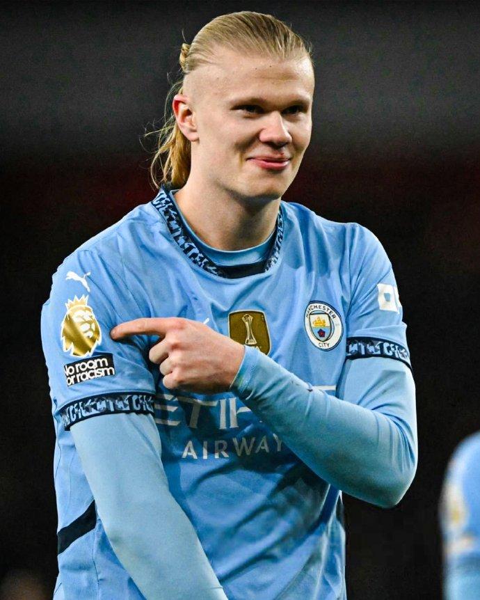 后卫又双叒叕离队？BBC：塞内西已3次拒绝与伯恩茅斯续约（BBC：塞内西三次拒绝与伯恩茅斯续约，后防恐再现离队潮？）