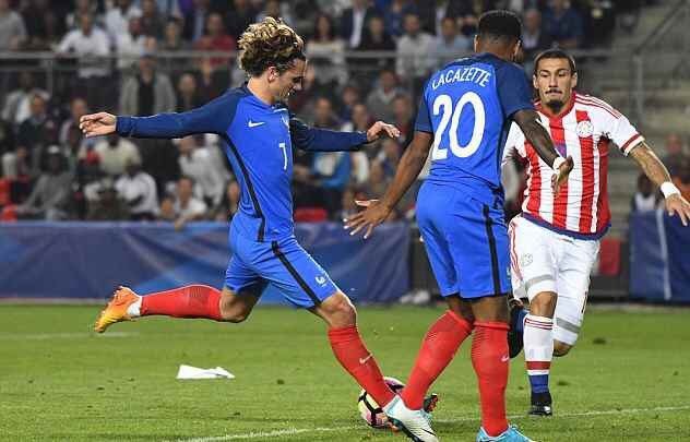 博洛尼亚门将斯科鲁普斯基：守门员首先必须会扑救，脚法其次（博洛尼亚门将斯科鲁普斯基：门将以扑救为先，脚下技术其次）