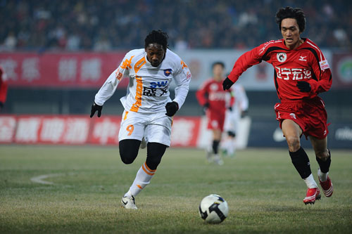 奥纳纳已有10次失误导致丢球 德赫亚12年17次（奥纳纳失误致丢球达10次，德赫亚12年合计17次）