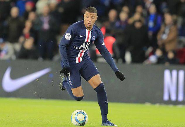 利物浦3-2毕尔巴鄂竞技，萨拉赫破门+失点，加克波双响（利物浦3-2险胜毕尔巴鄂竞技：萨拉赫进球失点，加克波梅开二度）