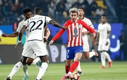 斯图加特后卫：在多特蒙德比赛总是很特别，期待周六的对决（斯图加特后卫：对阵多特总别具意义，期待周六之战）